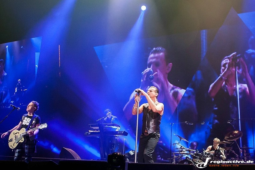 Depeche Mode (live in Mannheim, 2014)